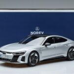 Audi RS e-tron GT Silver Norev 1:18 188381 Metall - image 6 of 6