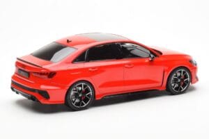 Audi RS3 8Y Sedan Röd MCG 1:18 MCG18451 Metall — bild 2 av 6