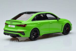 Audi RS3 8Y Sedan Grön GT Spirit 1:18 GT414 Resin — bild 2 av 6