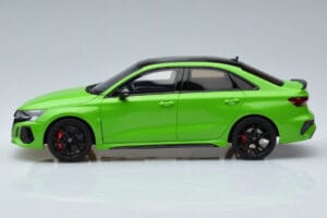 Audi RS3 8Y Sedan Grön GT Spirit 1:18 GT414 Resin — bild 3 av 6