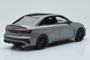 Audi RS3 8Y Sedan Performance Edition Grå GT Spirit 1:18 GT885 Resin — bild 2 av 6