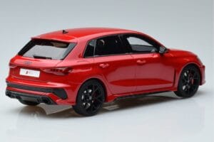Audi RS3 8Y Sportback Röd GT Spirit 1:18 GT378 Resin — bild 2 av 6