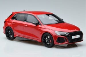 Audi RS3 8Y Sportback Röd GT Spirit 1:18 GT378 Resin — bild 4 av 6
