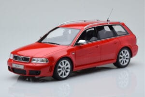 Audi RS4 B5 Avant Röd Otto 1:18 OT1026B