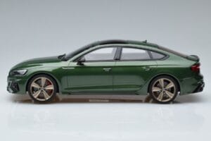 Audi RS5 B9 Sportback Sonoma Grön Asia Edition GT Spirit 1:18 CLDC018 Resin — bild 3 av 6