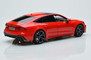 Audi RS7 C8 Sportback Röd Kengfai 1:18 VAKF-0332 Resin — bild 3 av 7