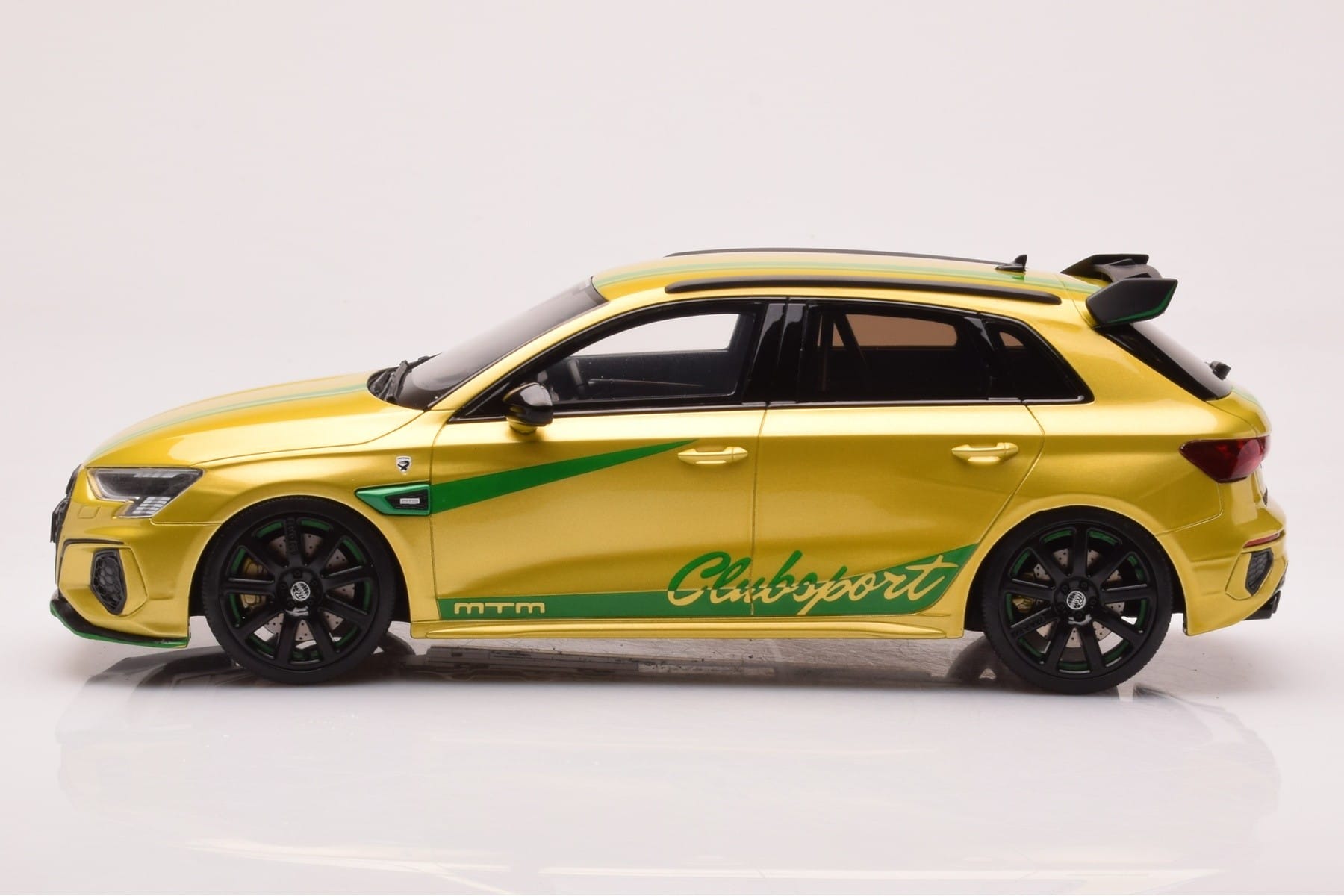 Audi S3 8Y MTM Clubsport Gul GT Spirit 1:18 GT891 Resin — bild 3 av 6