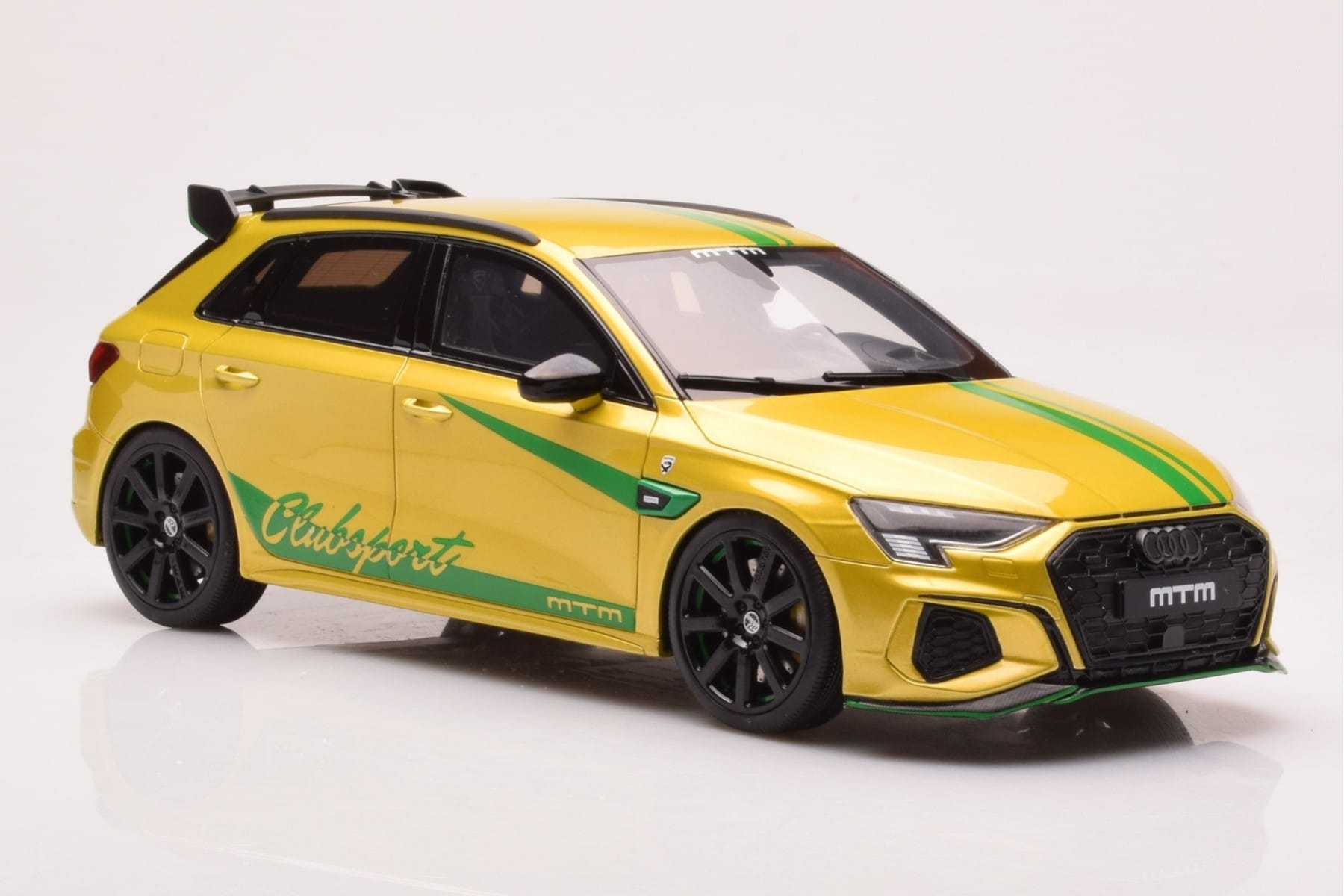 Audi S3 8Y MTM Clubsport Gul GT Spirit 1:18 GT891 Resin — bild 4 av 6