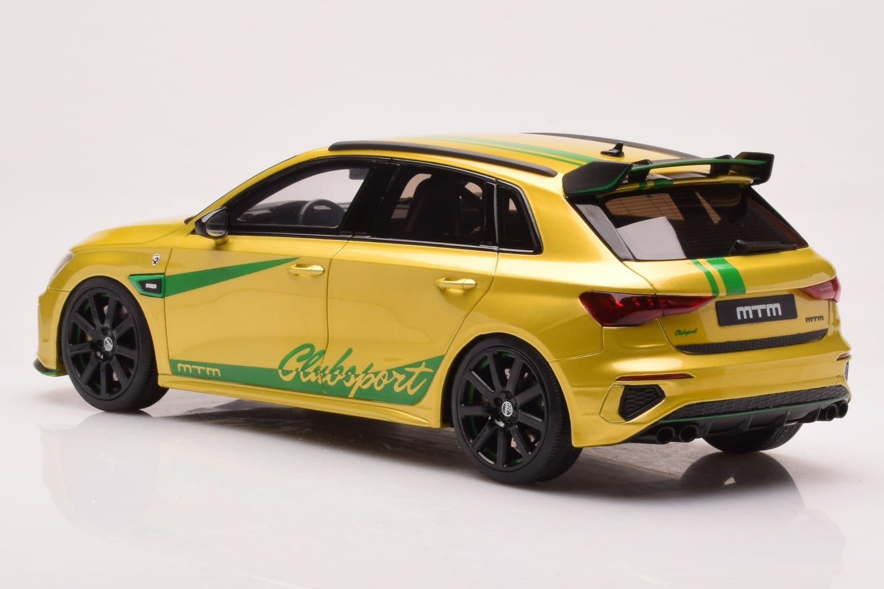 Audi S3 8Y MTM Clubsport Gul GT Spirit 1:18 GT891 Resin — bild 5 av 6