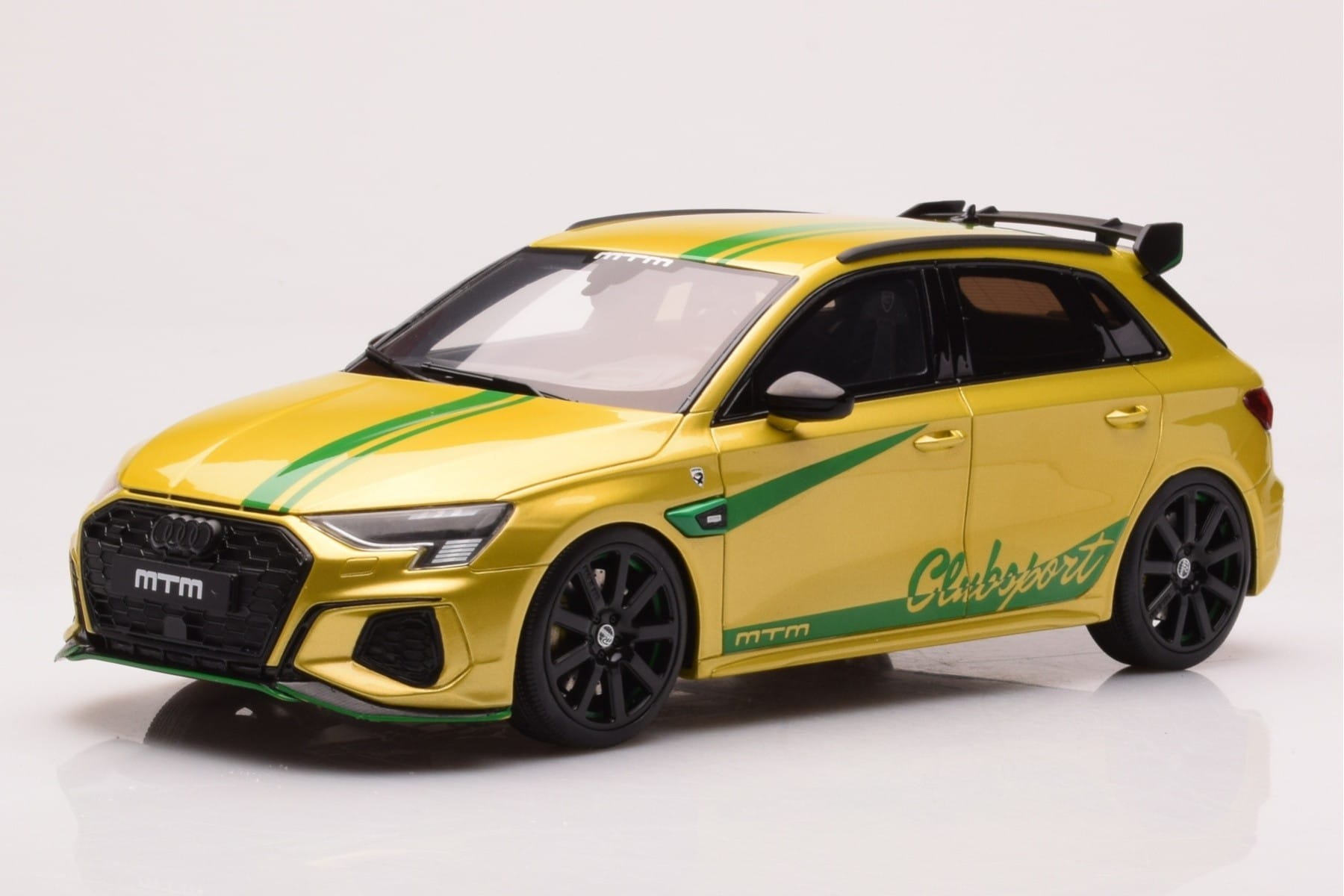 Audi S3 8Y MTM Clubsport Gul GT Spirit 1:18 GT891 Resin