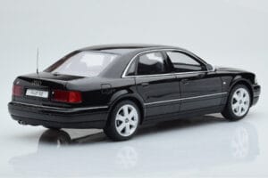 Audi S8 D2 Svart Otto 1:18 OT082 Resin — bild 2 av 6