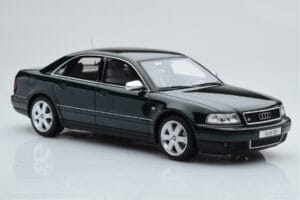 Audi S8 D2 Grön Otto 1:18 OT916 Resin — bild 4 av 6