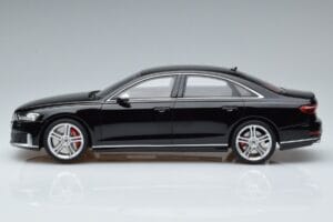 Audi S8 D5 Mythos Svart Asia Edition GT Spirit 1:18 CLDC019 Resin — bild 3 av 6