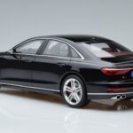 Audi S8 D5 Mythos Svart Asia Edition GT Spirit 1:18 CLDC019 Resin - image 5 of 6