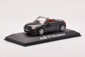 Audi TT 8N Roadster Grå Minichamps 1:43 430017235 Metall — bild 2 av 4
