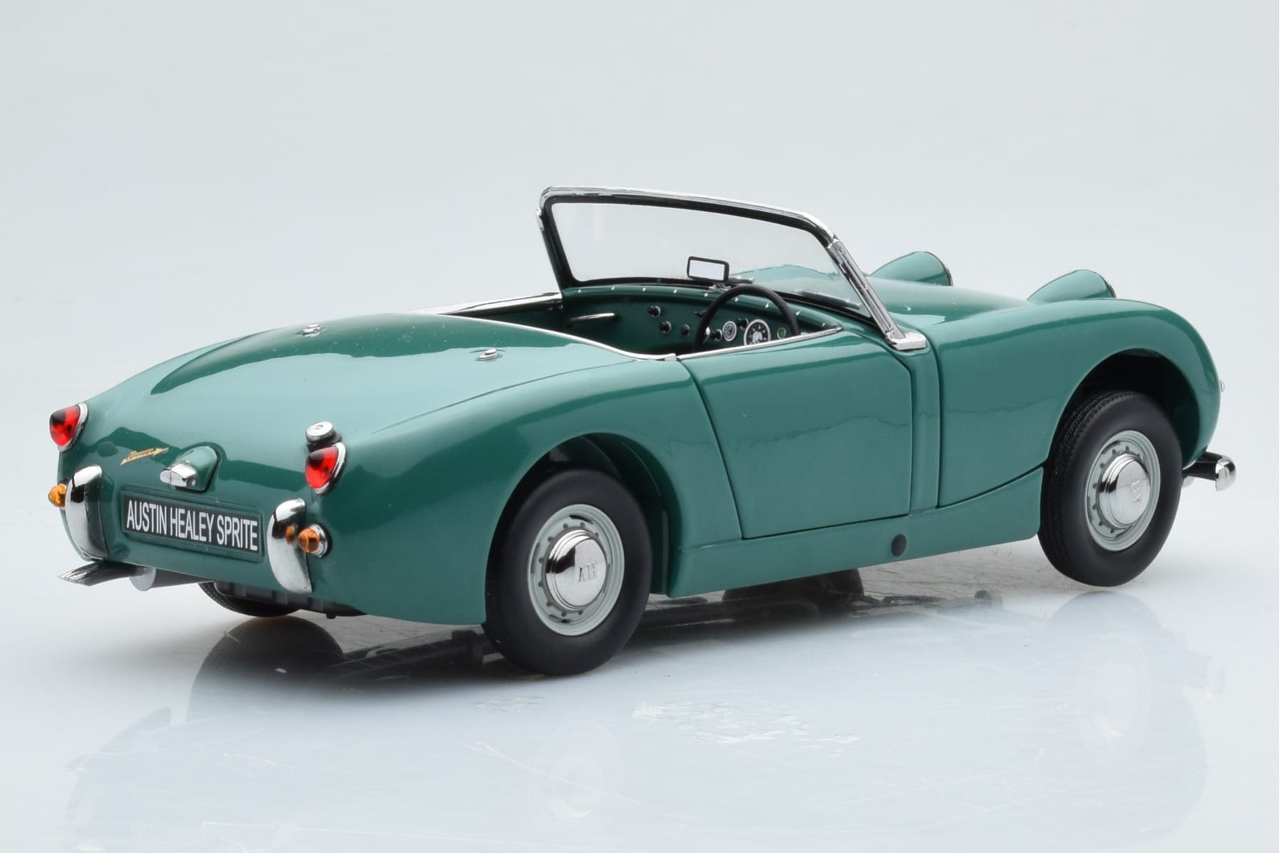 Austin-Healey Sprite Grön Kyosho 1:18 08953LG Metall — bild 4 av 8