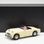 Austin-Healey Sprite Mk I Open Old English Vit Kyosho 1:18 08953EW - image 8 of 8