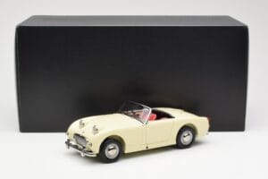 Austin-Healey Sprite Mk I Open Old English Vit Kyosho 1:18 08953EW Metall — bild 8 av 8