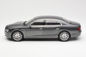 Bentley Flying Spur W12 Granite Grå Kyosho 1:18 08891GN Metall — bild 4 av 8