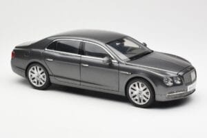 Bentley Flying Spur W12 Granite Grå Kyosho 1:18 08891GN Metall — bild 6 av 8