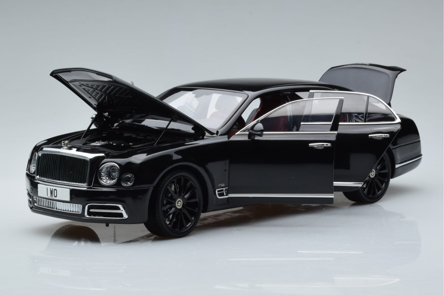 Bentley Mulsanne W.O. Edition By Mulliner Svart Almost Real 1:18 830508 Metall — bild 2 av 11