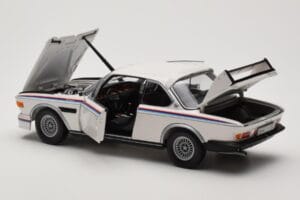 BMW 3.0 CSL E9 Vit Heritage Edition Minichamps 1:18 80432411550 Metall — bild 5 av 8