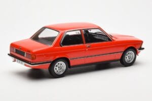 BMW 318 E21 Röd KK-Scale 1:18 KKDC180041 Metall — bild 2 av 6