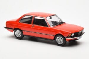 BMW 318 E21 Röd KK-Scale 1:18 KKDC180041 Metall — bild 4 av 6