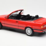 BMW 318i E30 Cabriolet Röd Norev 1:18 183210 - image 5 of 6