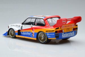 BMW 320 Group 5 #4 M. Winkelhock DRM Zolder 1979 MCG 1:18 MCG18807R Metall — bild 5 av 6