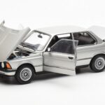 BMW 323i E21 Aspen Silver AUTOart 1:18 - image 2 of 8