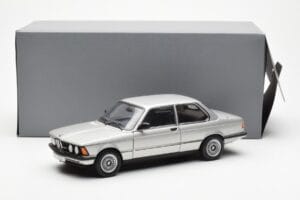 BMW 323i E21 Aspen Silver AUTOart 1:18 80430433552 Metall — bild 8 av 8