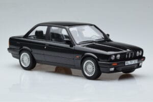 BMW 325i E30 Svart Norev 1:18 183203 Metall — bild 4 av 6