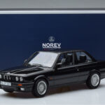 BMW 325i E30 Svart Norev 1:18 - image 6 of 6