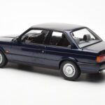BMW 325i E30 Blå Metallic Norev 1:18 - image 5 of 6