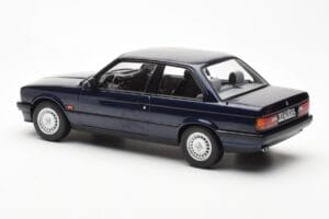 BMW 325i E30 Blå Metallic Norev 1:18 183201 Metall — bild 5 av 6