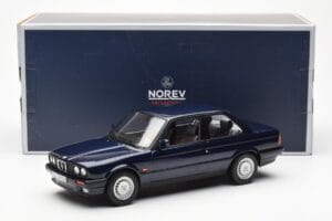 BMW 325i E30 Blå Metallic Norev 1:18 183201 Metall — bild 6 av 6