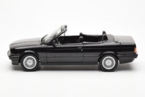 BMW 325i E30 Cabriolet Svart Metallic Norev 1:18 183211 Metall — bild 3 av 6
