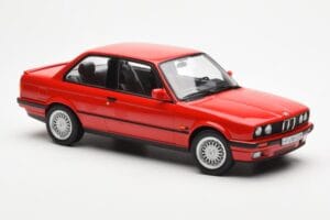 BMW 325i E30 Röd Norev 1:18 183202 Metall — bild 4 av 6