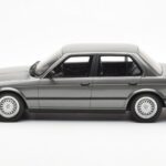 BMW 325i E30 Sedan Dolphin Grå Otto 1:18 - image 3 of 6