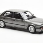 BMW 325i E30 Sedan Dolphin Grå Otto 1:18 - image 4 of 6