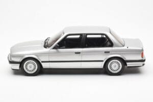 BMW 325i E30 Silver Otto 1:18 OT912 Resin — bild 3 av 6