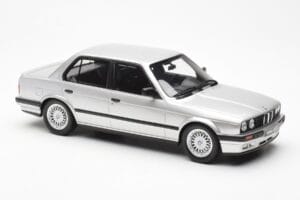 BMW 325i E30 Silver Otto 1:18 OT912 Resin — bild 4 av 6