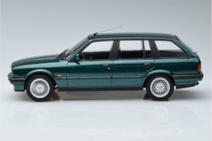 BMW 325i E30 Touring Grön Metallic Norev 1:18 183219 Metall — bild 3 av 6