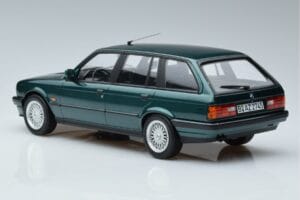 BMW 325i E30 Touring Grön Metallic Norev 1:18 183219 Metall — bild 5 av 6