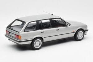 BMW 325i E30 Touring Silver Norev 1:18 183216 Metall — bild 2 av 6