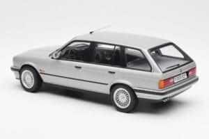 BMW 325i E30 Touring Silver Norev 1:18 183216 Metall — bild 5 av 6