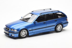 BMW 328i E36 Touring M Package Blå Otto 1:18