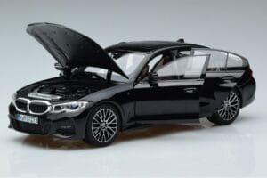BMW 330i G20 Svart Metallic Norev 1:18 183277 Metall — bild 2 av 7