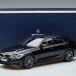 BMW 330i G20 Svart Metallic Norev 1:18 183277 Metall - image 7 of 7